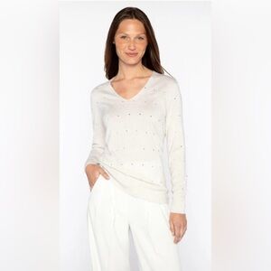 Tommy Hilfiger White Sweater with Gold Accents